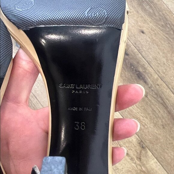 Saint Laurent Jane 105 Beige Patent Leather Heels - Picture 11 of 11